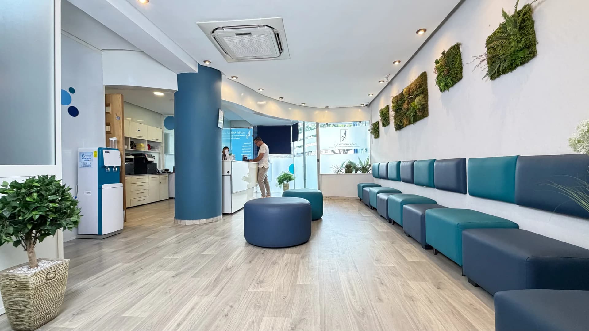 Espace d’accueil du Laboratoire Bir Anzarane à Casablanca